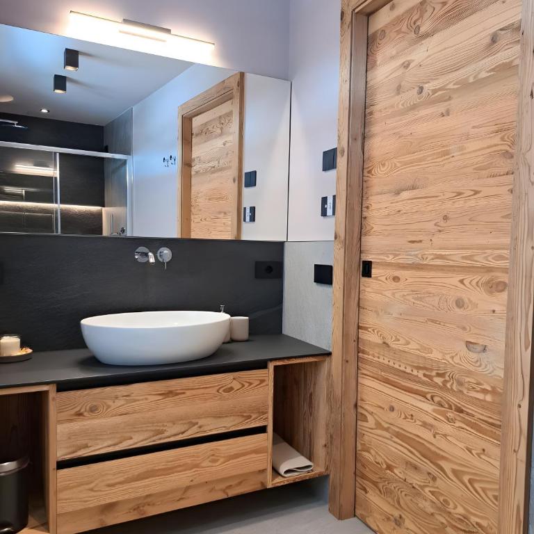 Arctik Chalet Livigno - Appartamento Deluxe con 2 Camere da Letto e Vista Giardino - 33