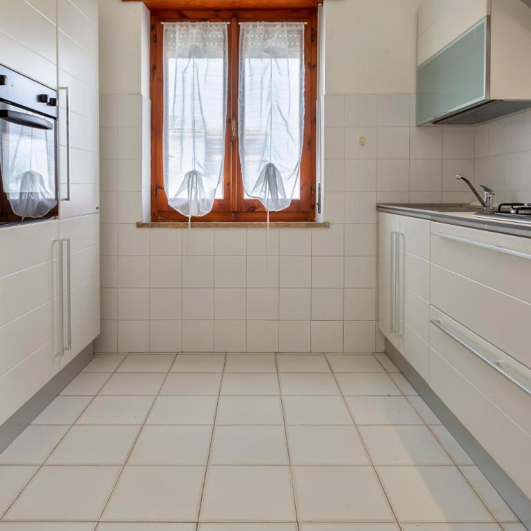 Residence Brezza Marina Lu Bagnu - Appartamento Deluxe con 2 Camere da Letto e Balcone - 8