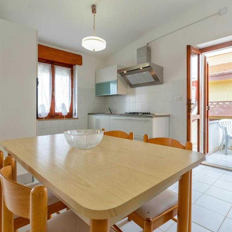 Residence Brezza Marina Lu Bagnu - Appartamento Deluxe con 2 Camere da Letto e Balcone - 6