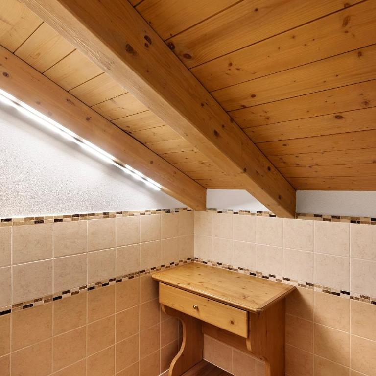 Casa Natale by Alpenwhite - Appartamento Deluxe con 2 Camere da Letto e Balcone - 12