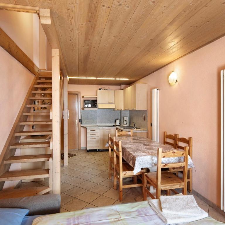 Casa Natale by Alpenwhite - Appartamento Deluxe con 2 Camere da Letto e Balcone - 2