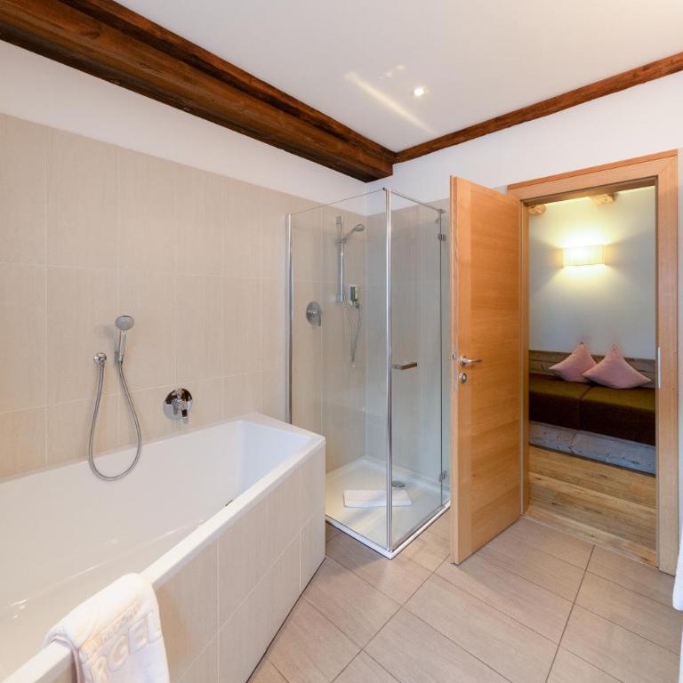 Panorama Resort Taljörgele - Deluxe Suite mit Kingsize-Bett - 5