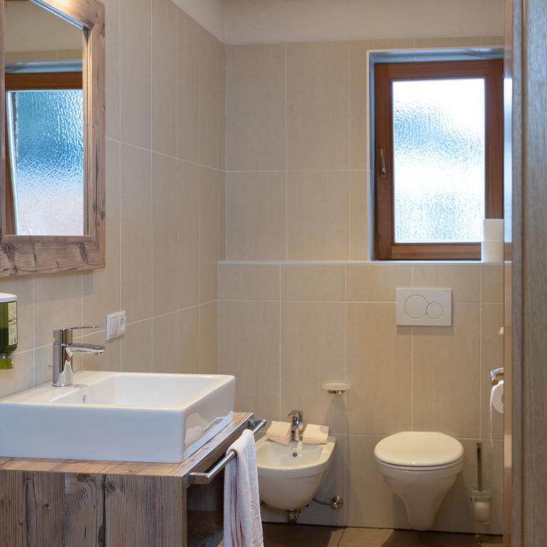 Panorama Resort Taljörgele - Deluxe Suite mit Kingsize-Bett - 4