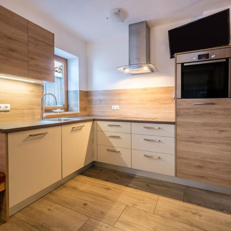 Heiserhof App Kirsche - Two-Bedroom Deluxe Apartment with Balcony - 23