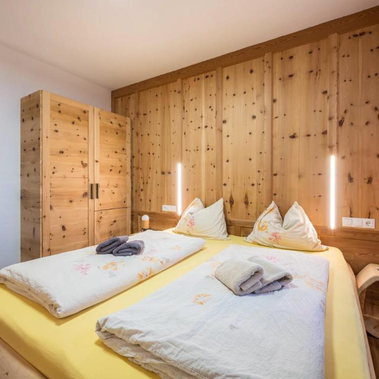 Heiserhof App Kirsche - Two-Bedroom Deluxe Apartment with Balcony - 5