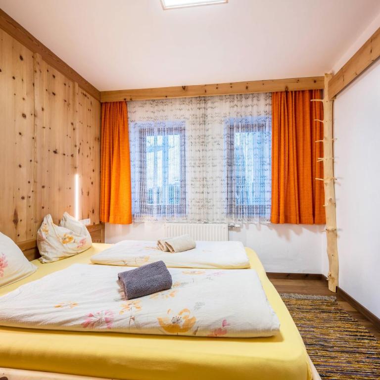 Heiserhof App Kirsche - Two-Bedroom Deluxe Apartment with Balcony - 7