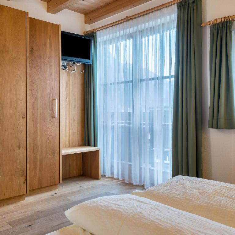Feldererhof GsiesApt Dolomitenblick - Appartamento Deluxe con 2 Camere da Letto e Vista Giardino - 14