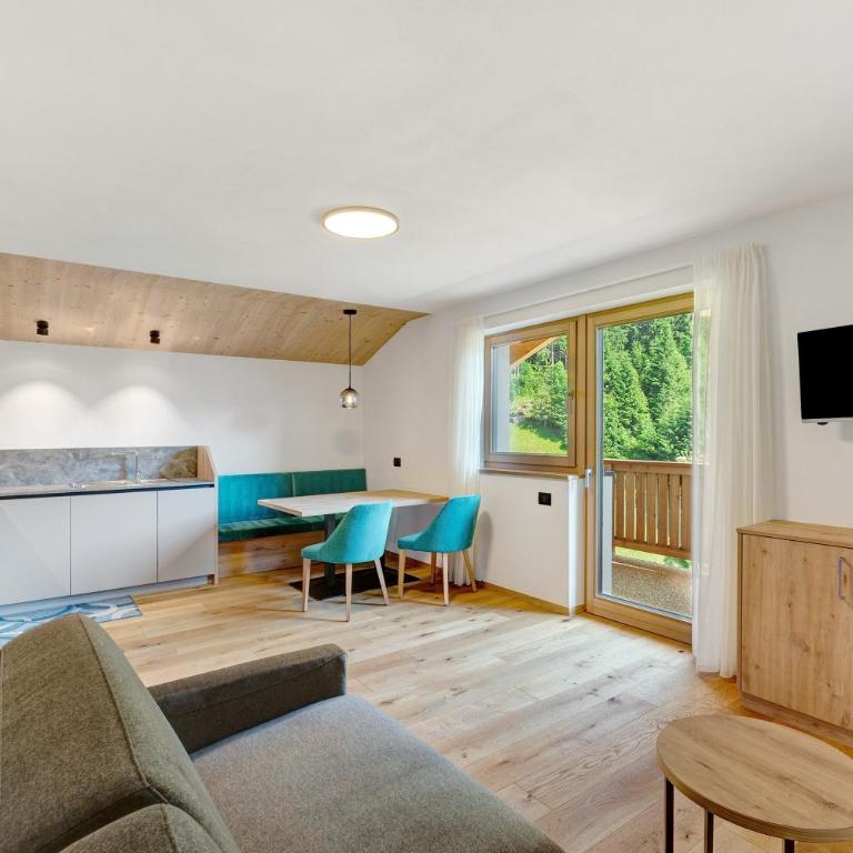 Lü da Plazores - Appartamento Superior con 1 Camera da Letto e Balcone - 1