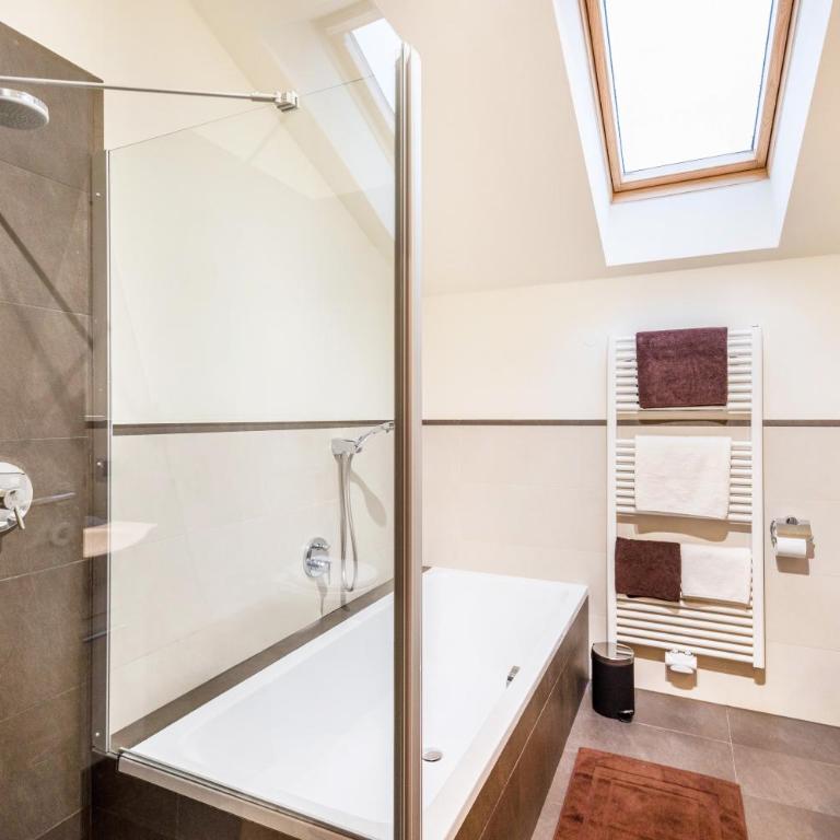 Apartement Huck - Premium Apartment mit 3 Schlafzimmern und Balkon - 19