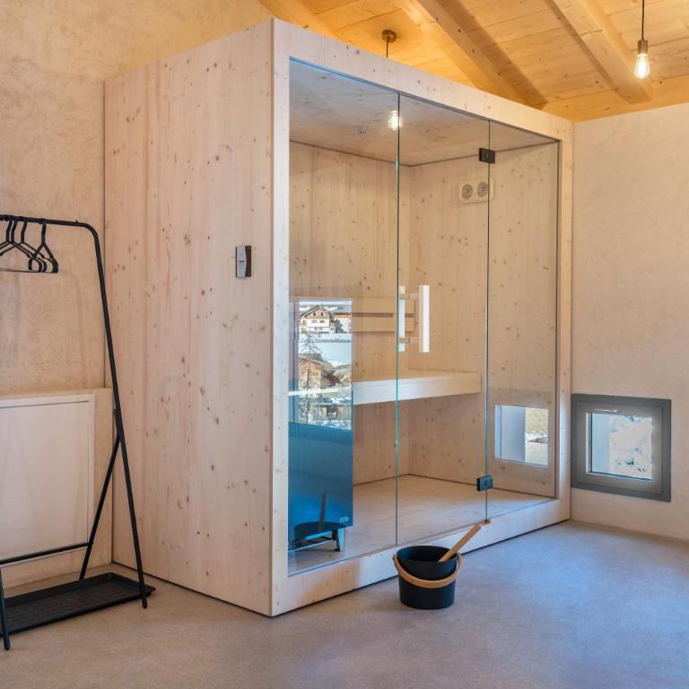 Lena Dolomites Luxury Suite - Two-Bedroom Deluxe Apartment with Garden View - 2