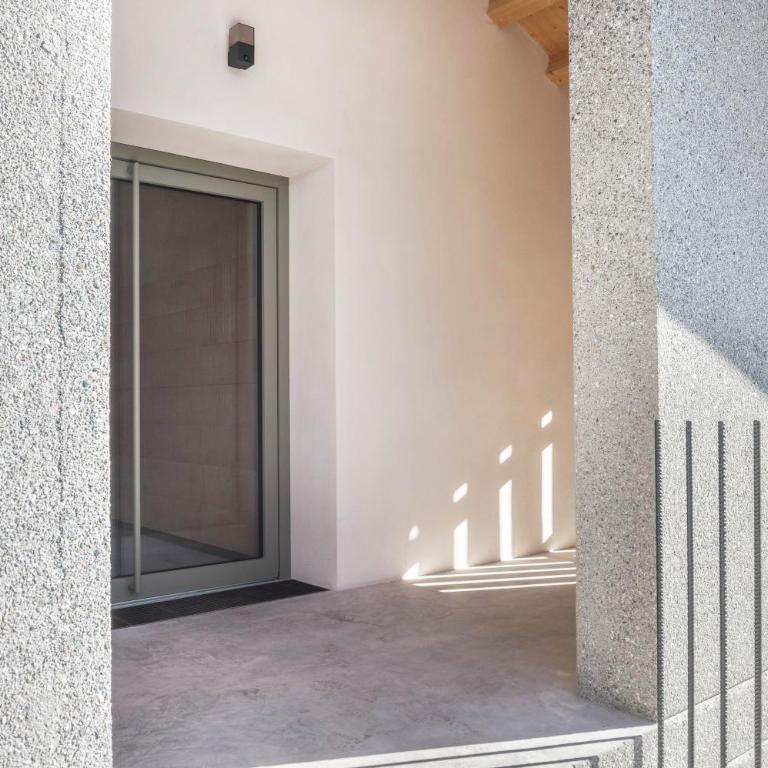 Lena Dolomites Luxury Suite - Two-Bedroom Deluxe Apartment with Garden View - 24