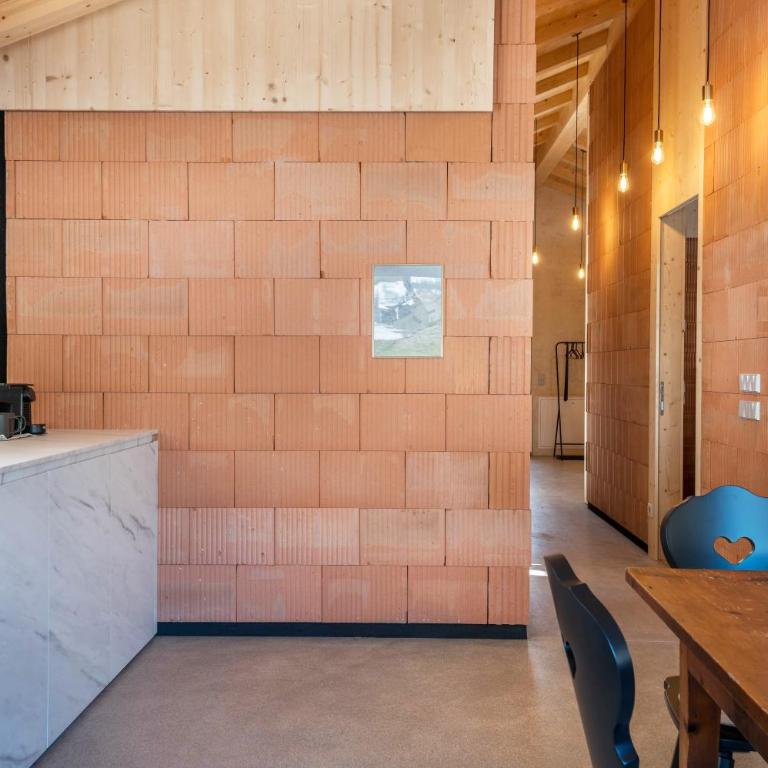 Lena Dolomites Luxury Suite - Two-Bedroom Deluxe Apartment with Garden View - 10