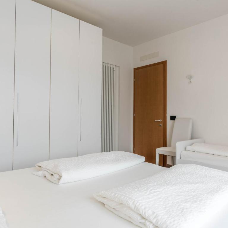 Residence La Pergola trilocale - Appartamento Deluxe con 2 Camere da Letto e Balcone - 17