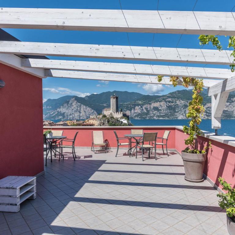 Residence La Pergola trilocale - Appartamento Deluxe con 2 Camere da Letto e Balcone - 5