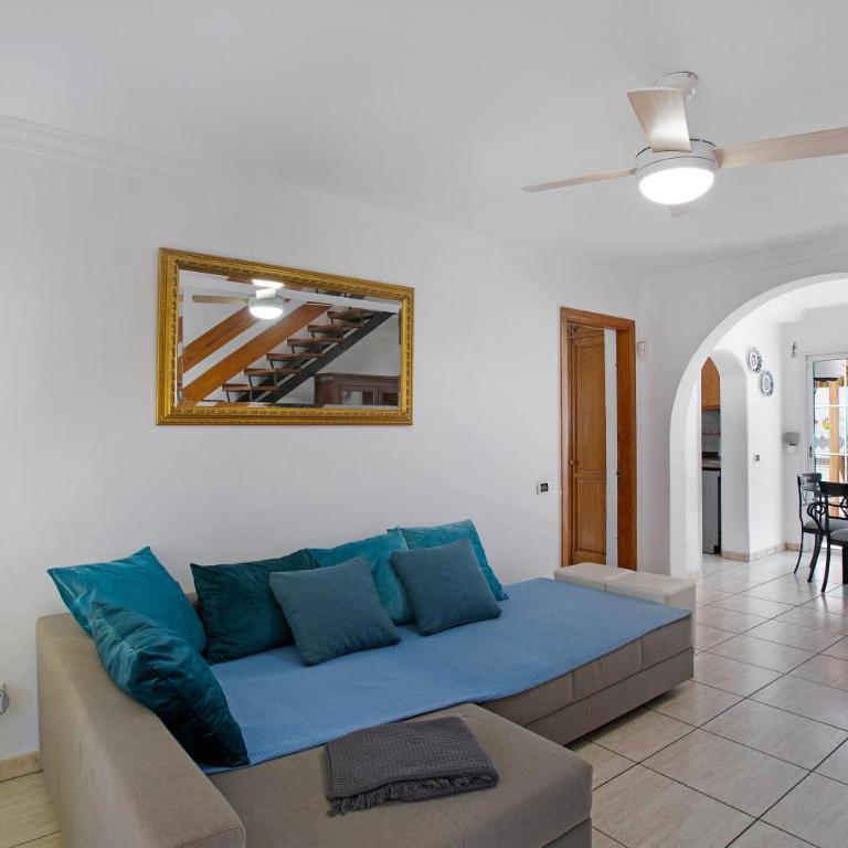 Casa Familiar San Diego - Three-Bedroom House - 17