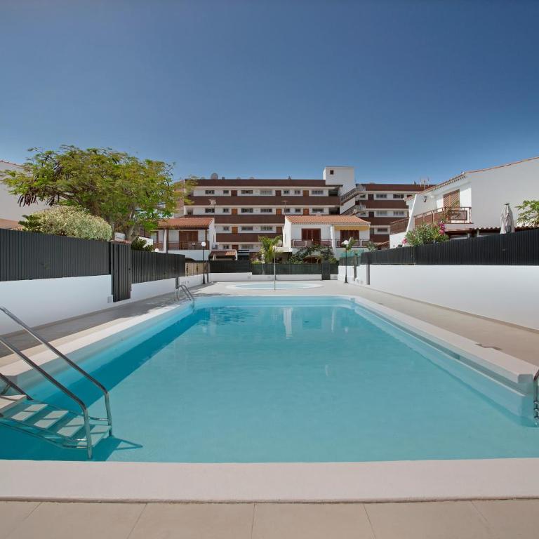 Casa Familiar San Diego - Three-Bedroom House - 25