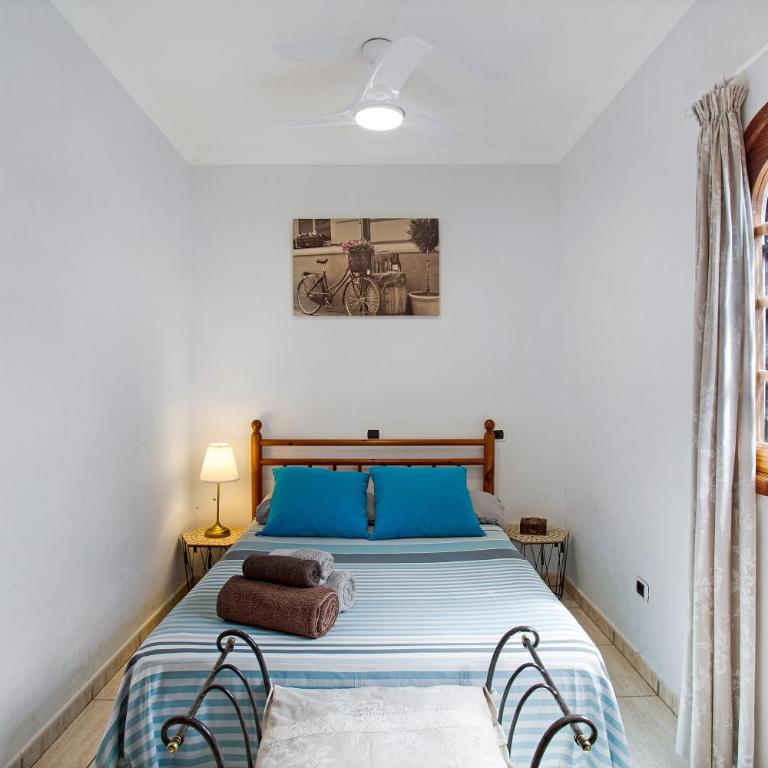 Casa Familiar San Diego - Three-Bedroom House - 13