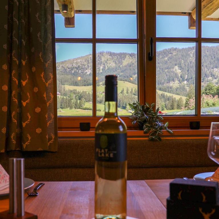 Chalet Almblick mit Sauna - Three-Bedroom Apartment with Mountain View - 16