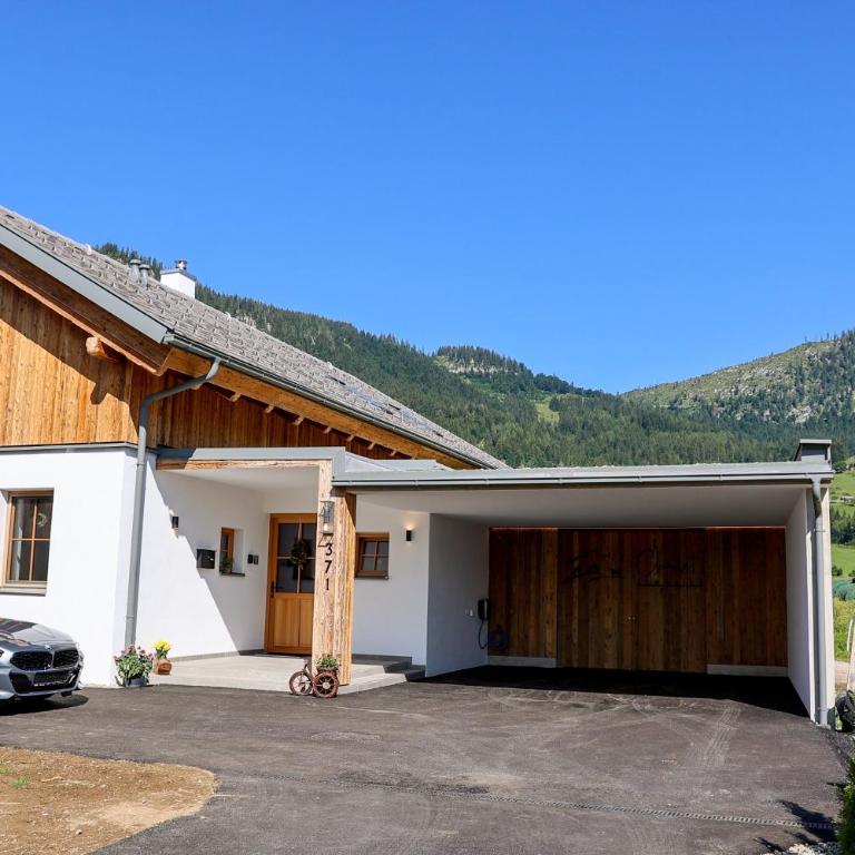 Chalet Almblick mit Sauna - Three-Bedroom Apartment with Mountain View - 42
