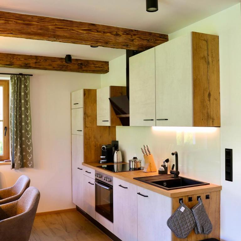 Chalet Almblick mit Sauna - Three-Bedroom Apartment with Mountain View - 19