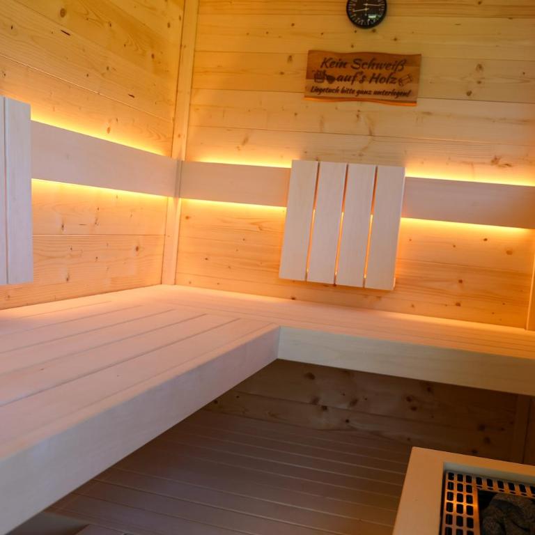 Chalet Almblick mit Sauna - Three-Bedroom Apartment with Mountain View - 5