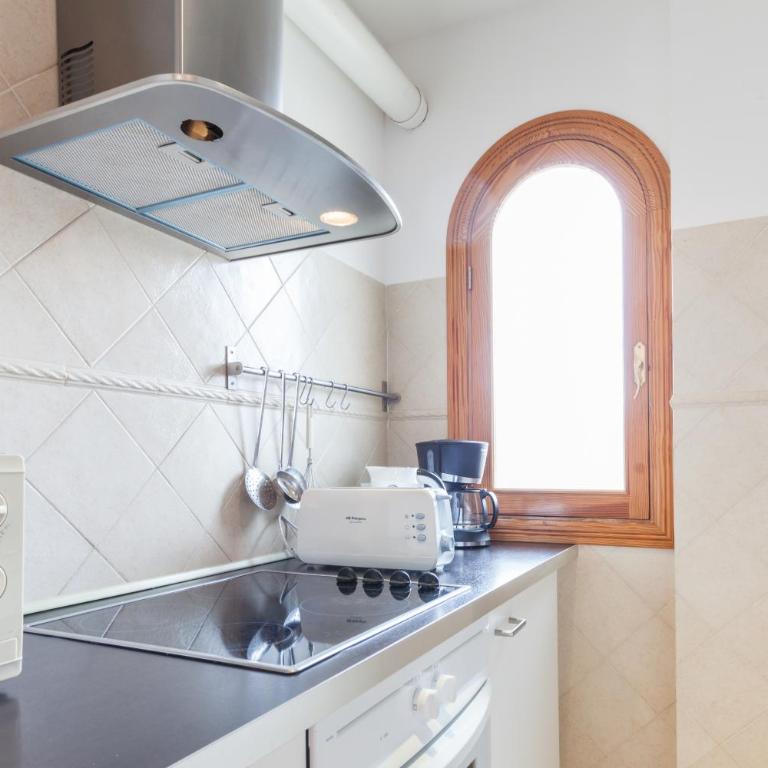 Apartamento el Rojo 2 - Two-Bedroom Apartment - 10