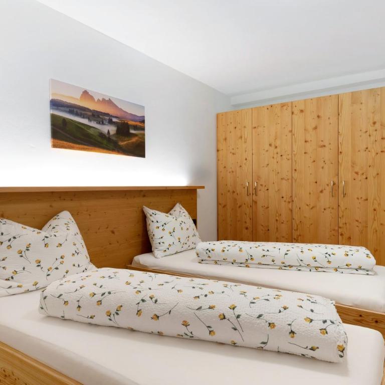 Kardinerhof - Two-Bedroom Deluxe Apartment with Garden View - 9