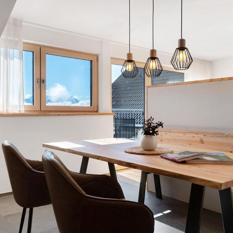 Kardinerhof - Two-Bedroom Deluxe Apartment with Garden View - 11