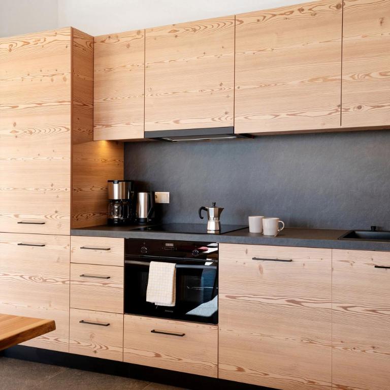Kardinerhof - Two-Bedroom Deluxe Apartment with Garden View - 9