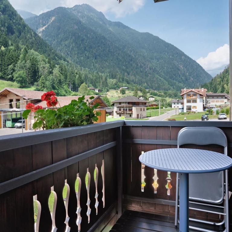 Residence Bonetti - Appartamento Deluxe con 2 Camere da Letto e Balcone - 20