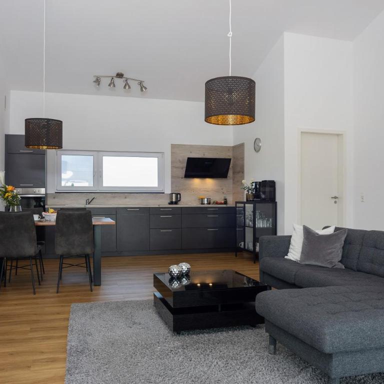 Chalet Am Ried - Deluxe-Apartment mit 2 Schlafzimmern und Gartenblick - 12