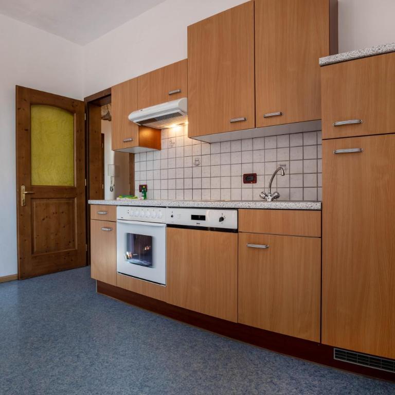 Residence Lena App 2 - Appartamento Superior con Vista Città - 8