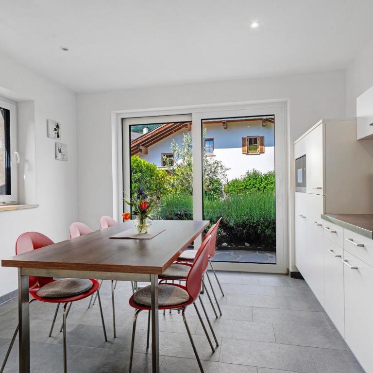 Stettnerhof Wohnung Mayenburg - Two-Bedroom Apartment with Mountain View - 8