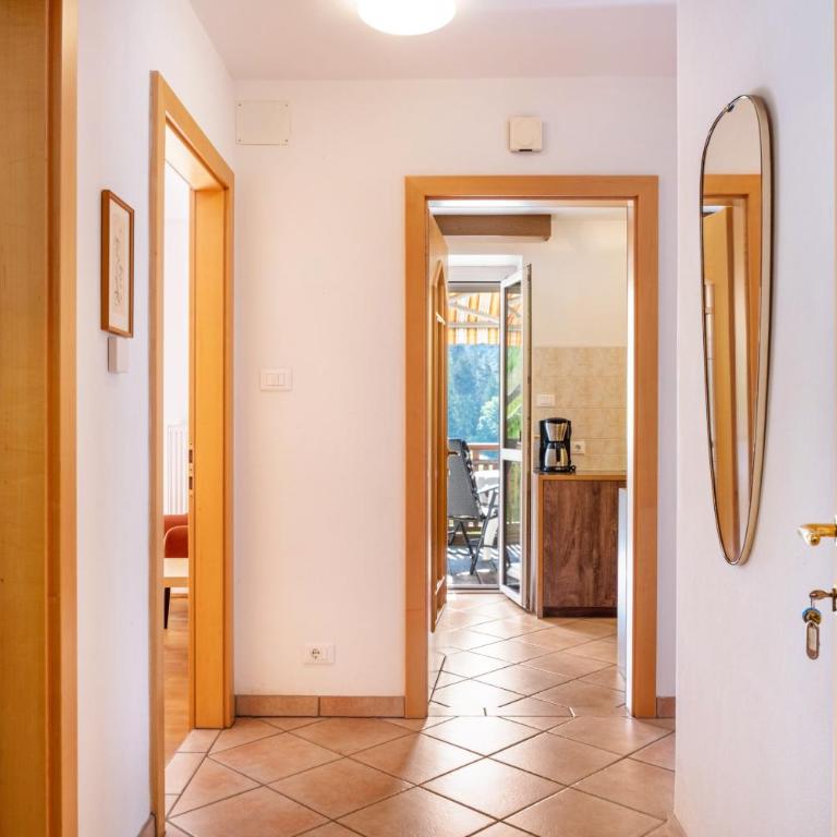 Salman - Appartamento Deluxe con 2 Camere da Letto e Vista Giardino - 24