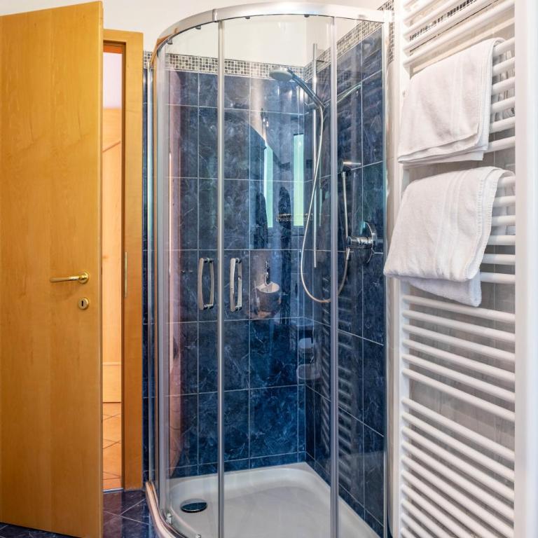Salman - Appartamento Deluxe con 2 Camere da Letto e Vista Giardino - 23