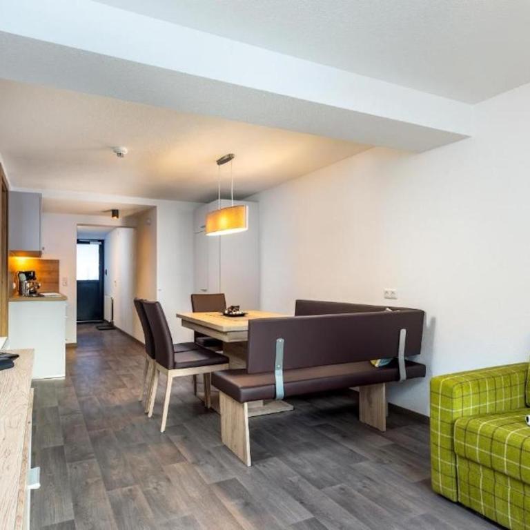 Haus Sabrina Hexenkopf - Deluxe Apartment mit Balkon und 2 Schlafzimmern - 14