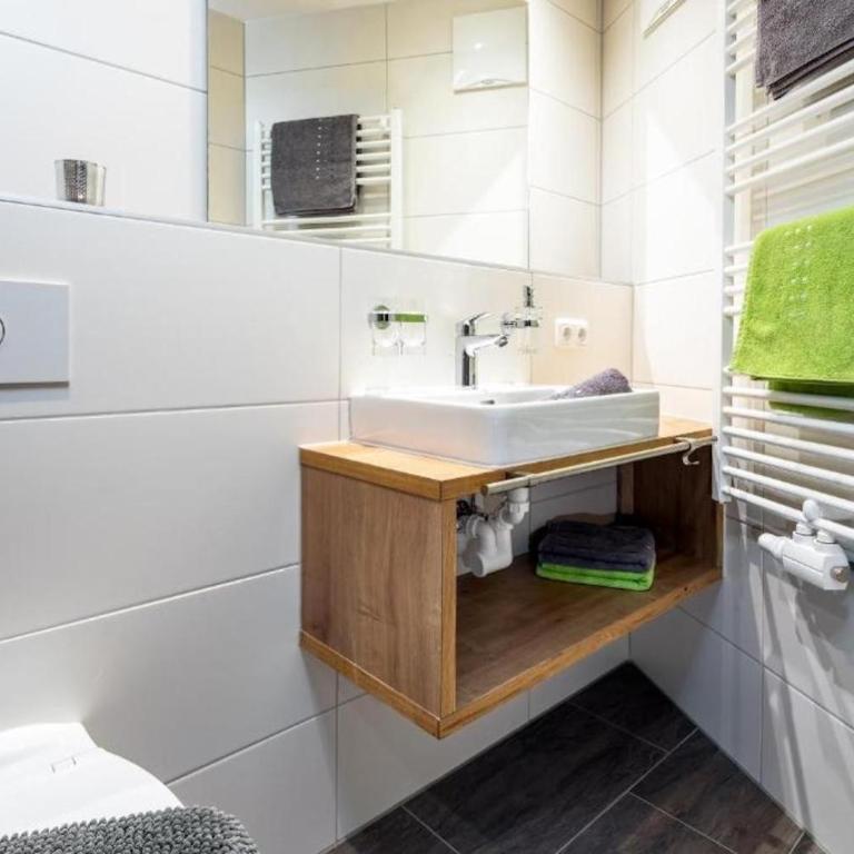 Haus Sabrina Hexenkopf - Deluxe Apartment mit Balkon und 2 Schlafzimmern - 8