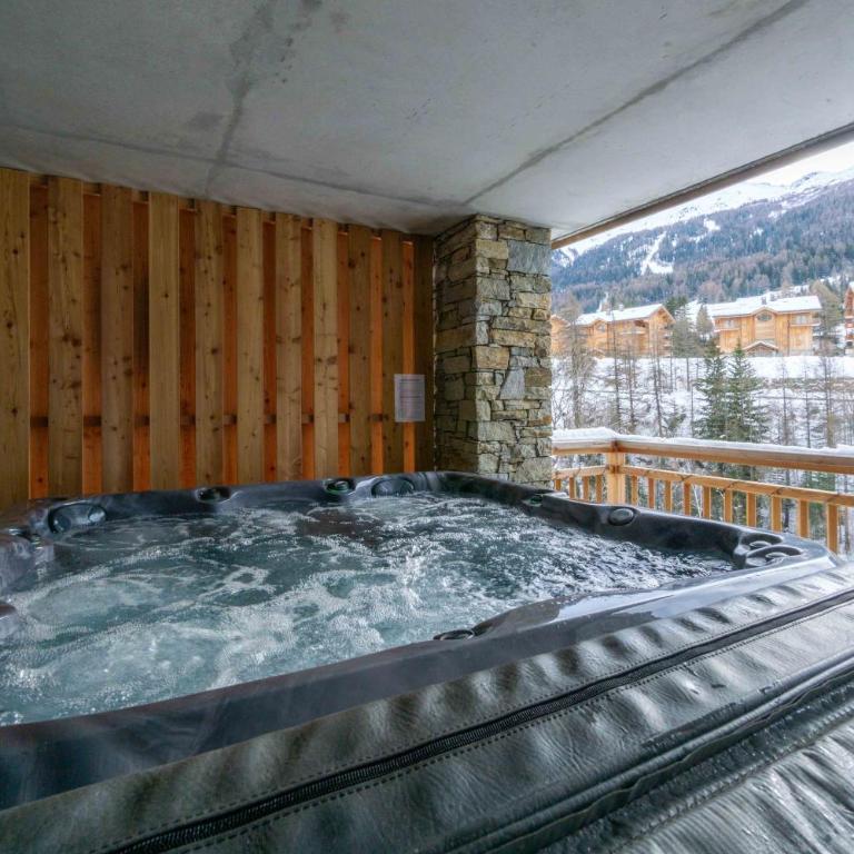 Chalet L'arcelle, Spa privée - Appartement Supérieur avec Sauna - 2