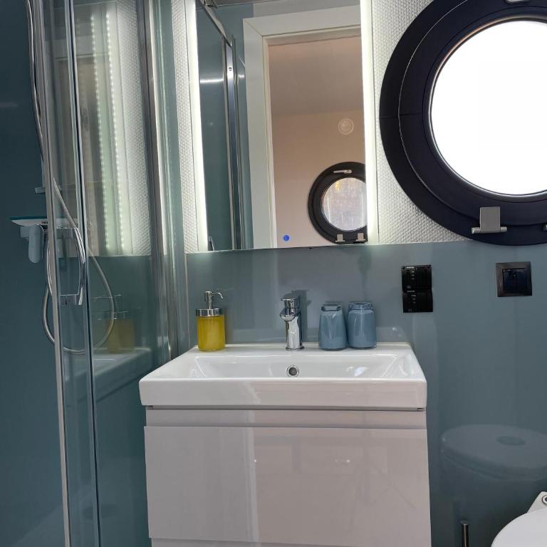 Hausboot Schwanennest - Doppelzimmer mit Seeblick - 11