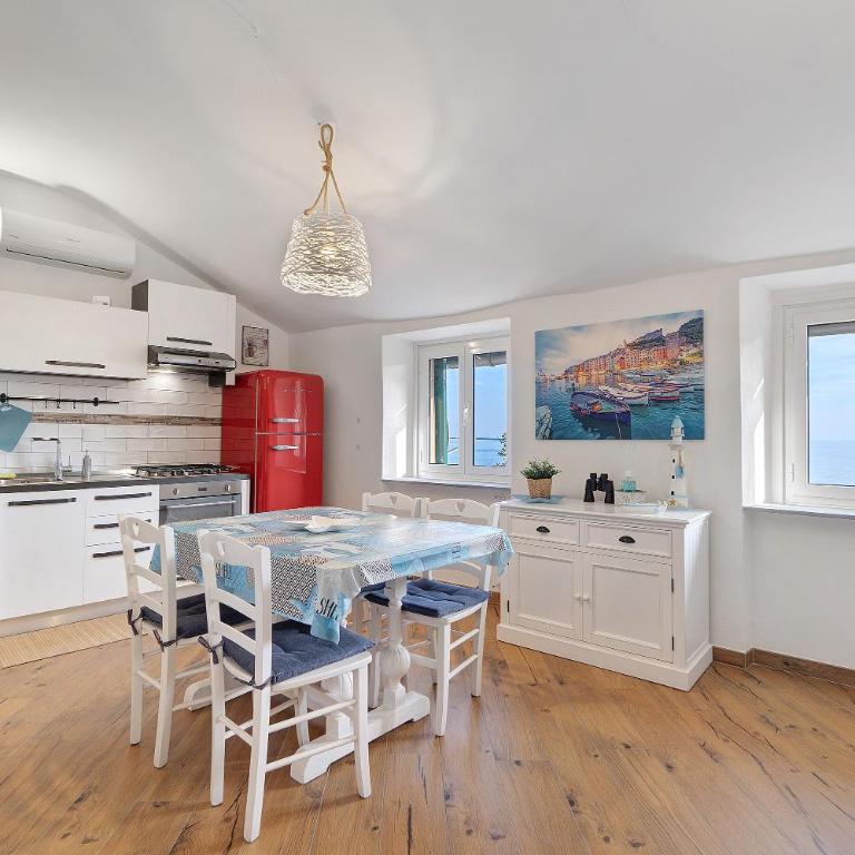 Bedliving Nel Blu - Studio Apartment with Sea View - 3
