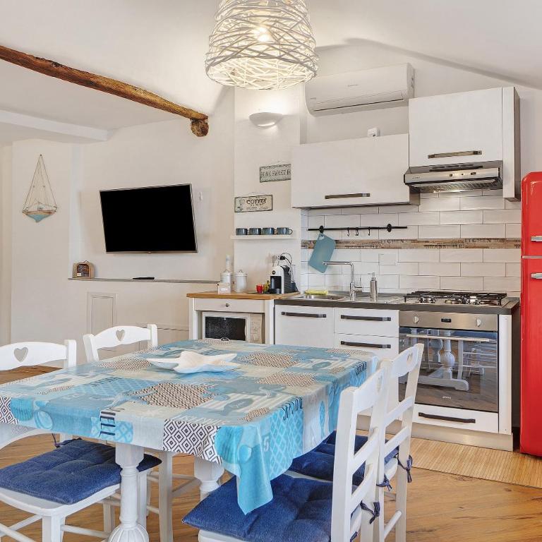 Bedliving Nel Blu - Studio Apartment with Sea View - 4