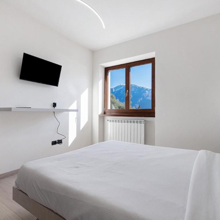 Casa L'Olivér - Two-Bedroom Deluxe Apartment with Garden View - 10