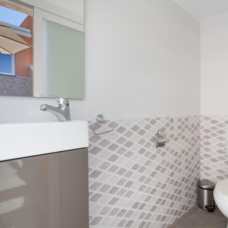 Casa Kentia - Three-Bedroom House - 26