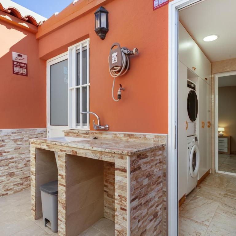Casa Kentia - Three-Bedroom House - 23