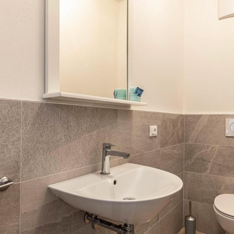 L'antica corte apt Angelina - Deluxe-Apartment mit 2 Schlafzimmern und Gartenblick - 28