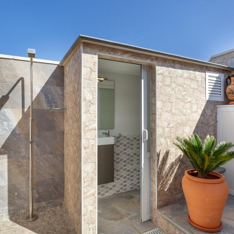 Casa Kentia - Three-Bedroom House - 25