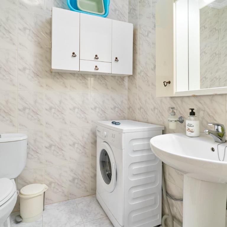 Albaida 2 6H - Apartamento Deluxe de 2 dormitorios con vistas al mar - 14