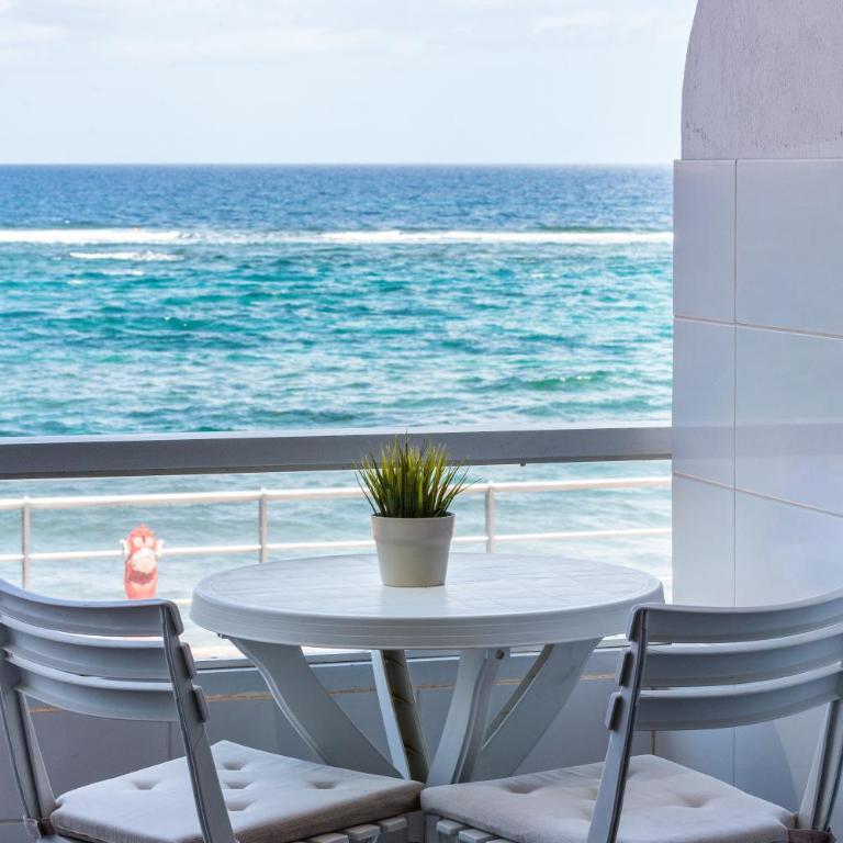 Apartamento en la playa 105 - Apartamento Estudio con vistas al mar - 2
