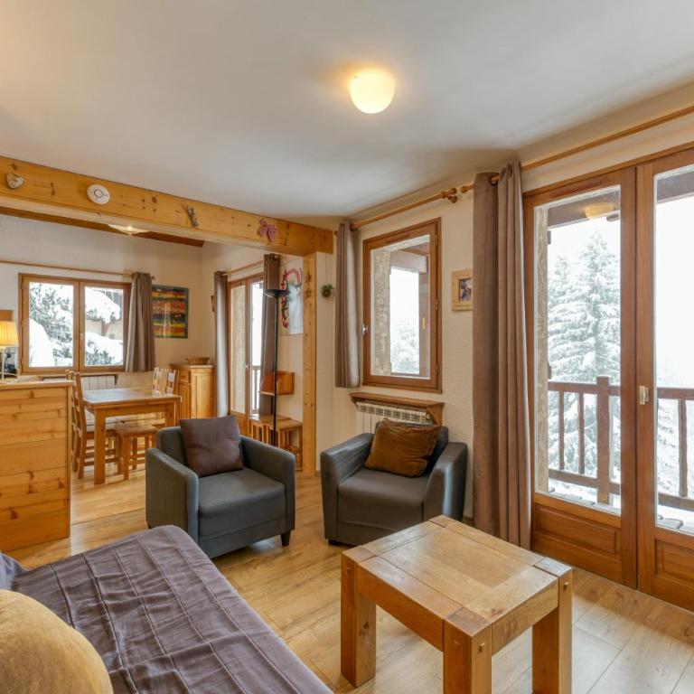 Souveraine 3 Charmant Appartement - Three-Bedroom Premium Apartment with Balcony - 4