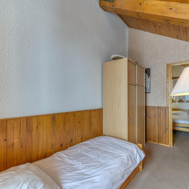 Souveraine 3 Charmant Appartement - Three-Bedroom Premium Apartment with Balcony - 19